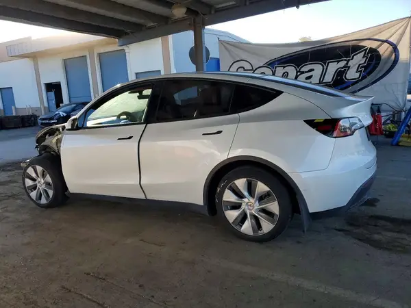 5YJYGDEE2MF066289 2021 TESLA MODEL Y - Image 2