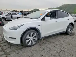 5YJYGDEE2MF070083 2021 TESLA MODEL Y