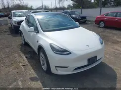 5YJYGDEE2MF070374 2021 TESLA MODEL Y