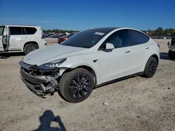 5YJYGDEE2MF071153 2021 TESLA MODEL Y - Image 1