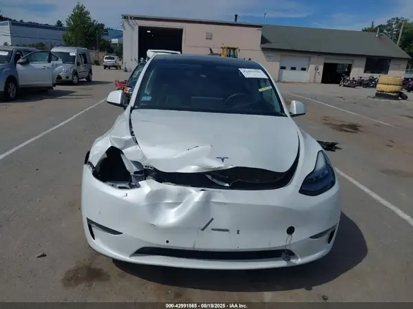5YJYGDEE2MF073243 2021 TESLA MODEL Y - Image 8