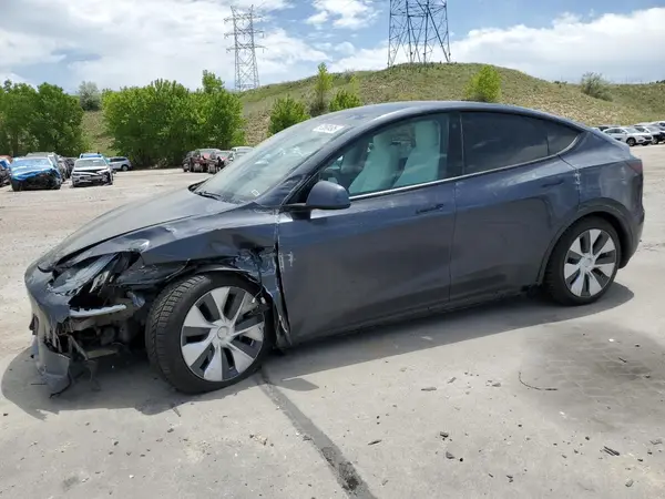 5YJYGDEE2MF075932 2021 TESLA MODEL Y - Image 1