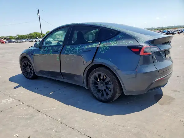 5YJYGDEE2MF080645 2021 TESLA MODEL Y - Image 2