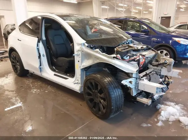 5YJYGDEE2MF084839 2021 TESLA MODEL Y - Image 1