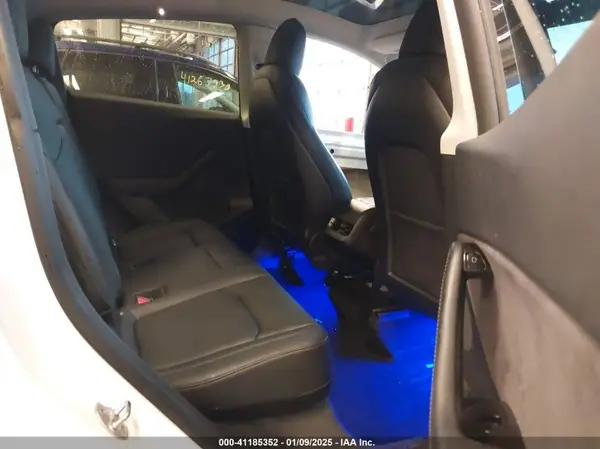 5YJYGDEE2MF084839 2021 TESLA MODEL Y - Image 8