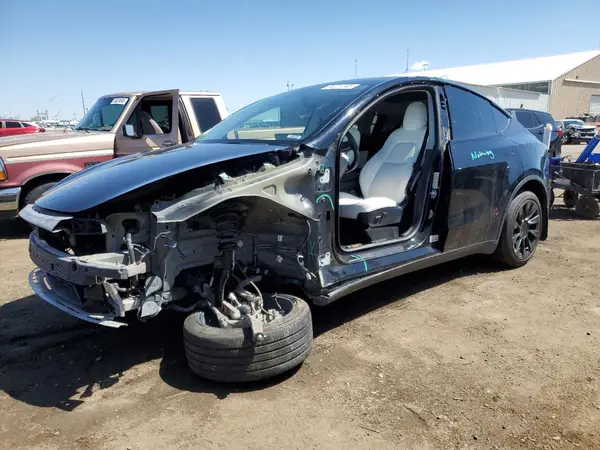 5YJYGDEE2MF088678 2021 TESLA MODEL Y - Image 1