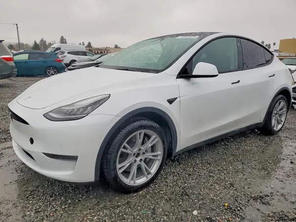 5YJYGDEE2MF091421 2021 TESLA MODEL Y - Image 1
