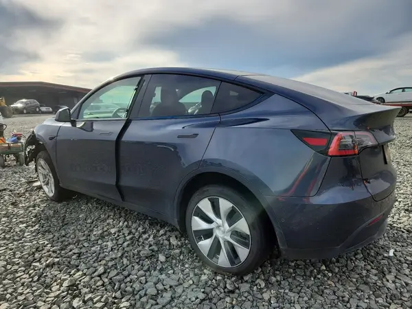 5YJYGDEE2MF093475 2021 TESLA MODEL Y - Image 2