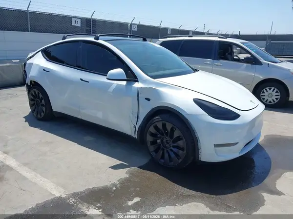 5YJYGDEE2MF097364 2021 TESLA MODEL Y - Image 1
