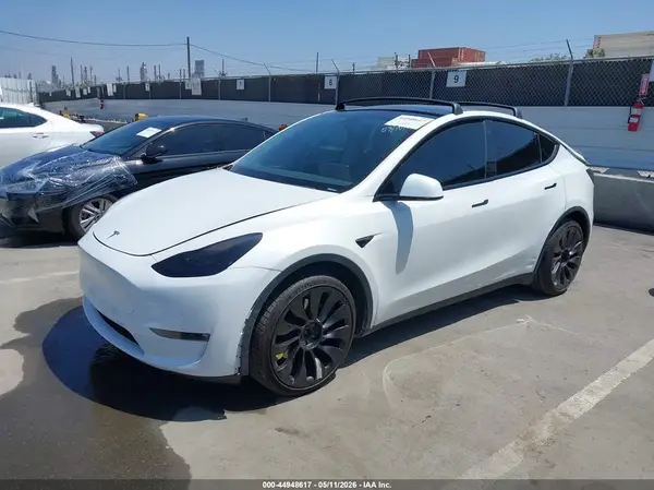 5YJYGDEE2MF097364 2021 TESLA MODEL Y - Image 2