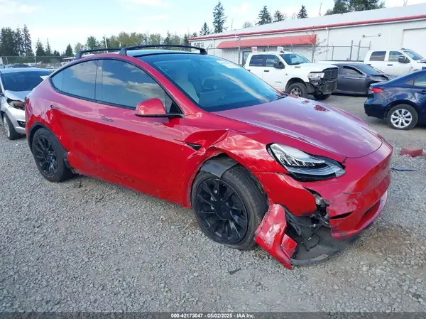 5YJYGDEE2MF099373 2021 TESLA MODEL Y - Image 1