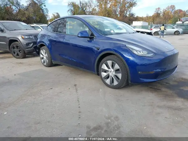 5YJYGDEE2MF099664 2021 TESLA MODEL Y - Image 1