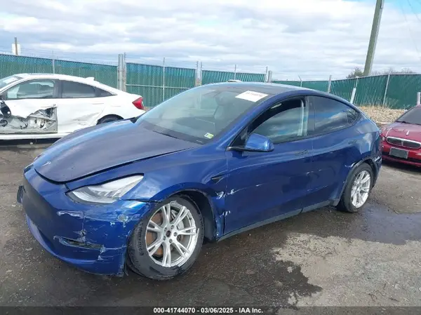 5YJYGDEE2MF099924 2021 TESLA MODEL Y - Image 2