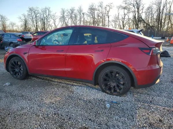 5YJYGDEE2MF100070 2021 TESLA MODEL Y - Image 2