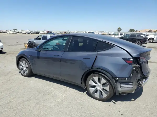 5YJYGDEE2MF106628 2021 TESLA MODEL Y - Image 2