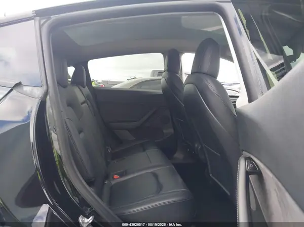 5YJYGDEE2MF113045 2021 TESLA MODEL Y - Image 8