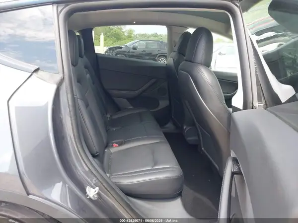 5YJYGDEE2MF115457 2021 TESLA MODEL Y - Image 8