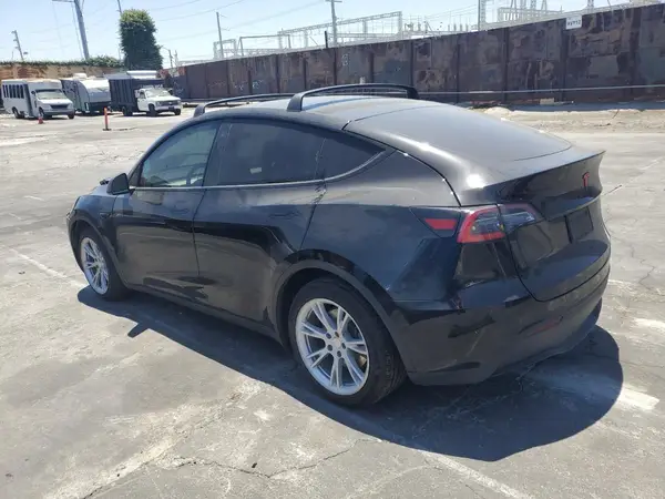 5YJYGDEE2MF116012 2021 TESLA MODEL Y - Image 2