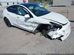 5YJYGDEE2MF120772 2021 TESLA MODEL Y