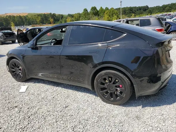 5YJYGDEE2MF121176 2021 TESLA MODEL Y - Image 2