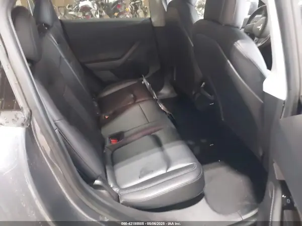 5YJYGDEE2MF121792 2021 TESLA MODEL Y - Image 8