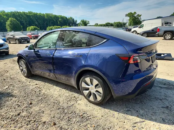 5YJYGDEE2MF130945 2021 TESLA MODEL Y - Image 2