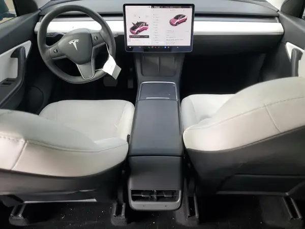 5YJYGDEE2MF141766 2021 TESLA MODEL Y - Image 8