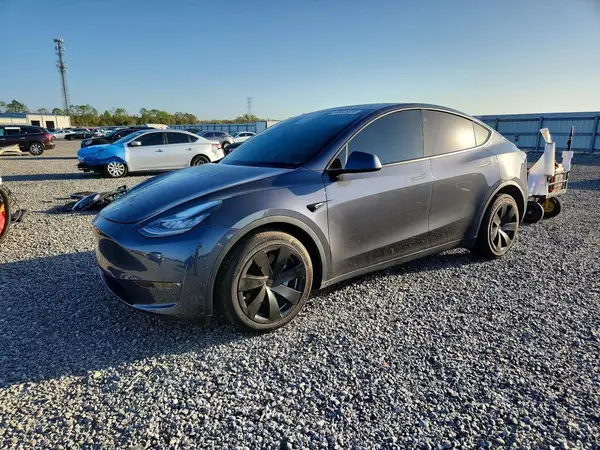 5YJYGDEE2MF145753 2021 TESLA MODEL Y - Image 1