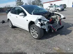 5YJYGDEE2MF149639 2021 TESLA MODEL Y