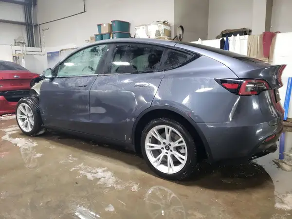 5YJYGDEE2MF153450 2021 TESLA MODEL Y - Image 2