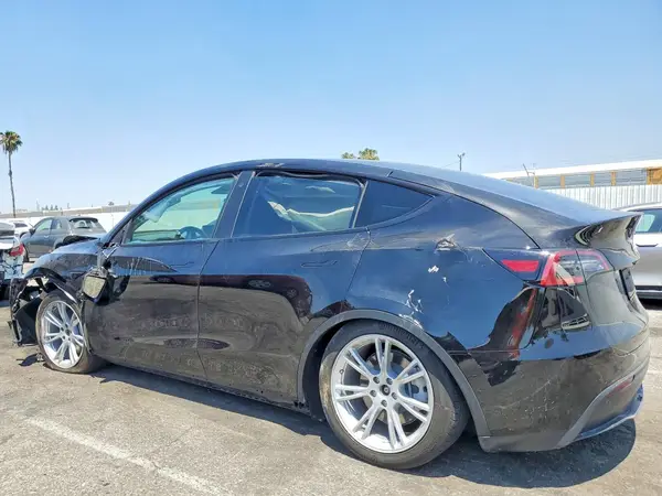 5YJYGDEE2MF160849 2021 TESLA MODEL Y - Image 2