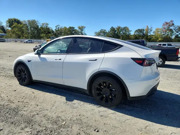 5YJYGDEE2MF160852 2021 TESLA MODEL Y - Image 2