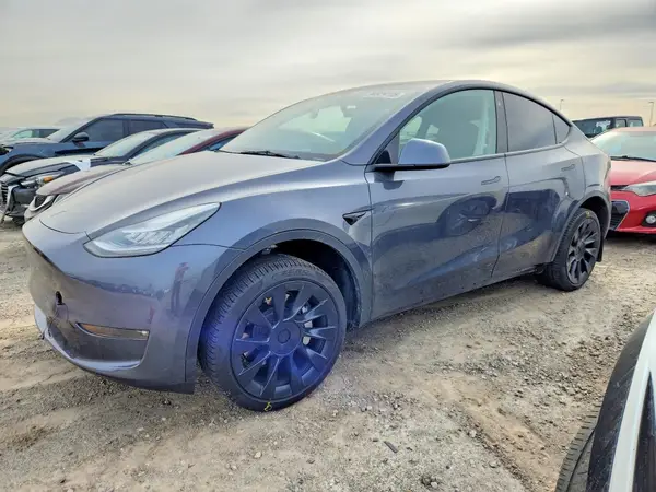 5YJYGDEE2MF161077 2021 TESLA MODEL Y - Image 1