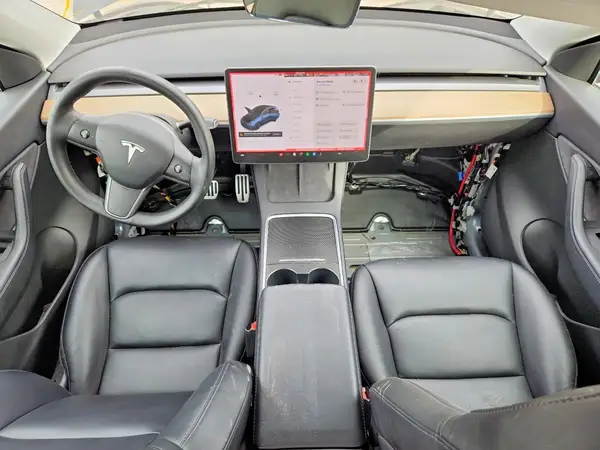 5YJYGDEE2MF161077 2021 TESLA MODEL Y - Image 8