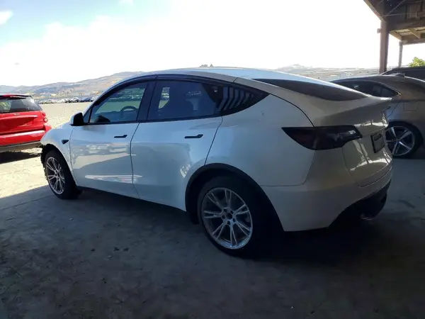 5YJYGDEE2MF161810 2021 TESLA MODEL Y - Image 2