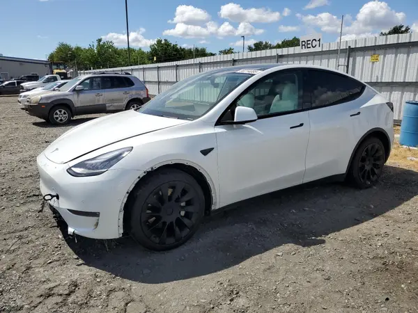 5YJYGDEE2MF173021 2021 TESLA MODEL Y - Image 1