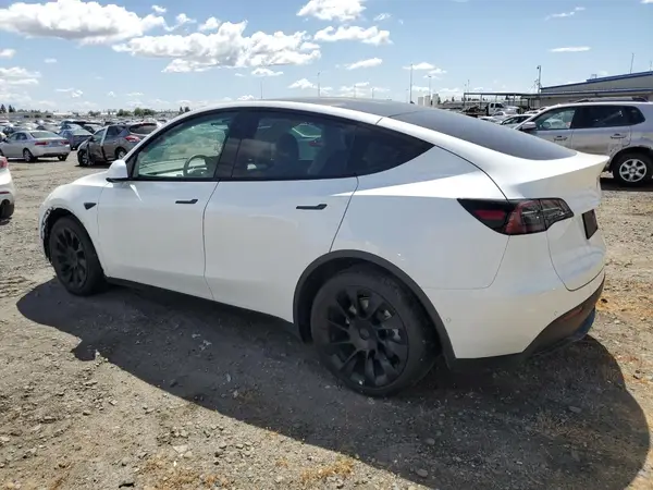 5YJYGDEE2MF173021 2021 TESLA MODEL Y - Image 2