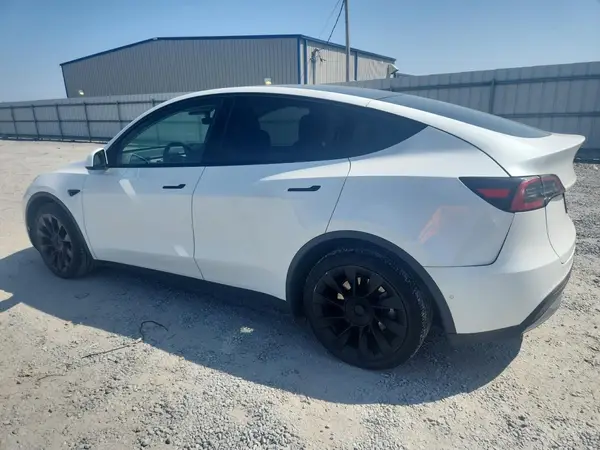 5YJYGDEE2MF175206 2021 TESLA MODEL Y - Image 2
