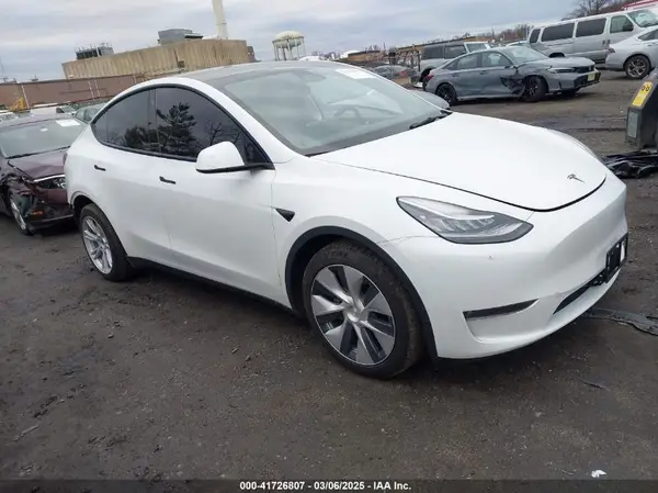 5YJYGDEE2MF181054 2021 TESLA MODEL Y - Image 1
