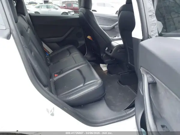 5YJYGDEE2MF181054 2021 TESLA MODEL Y - Image 8