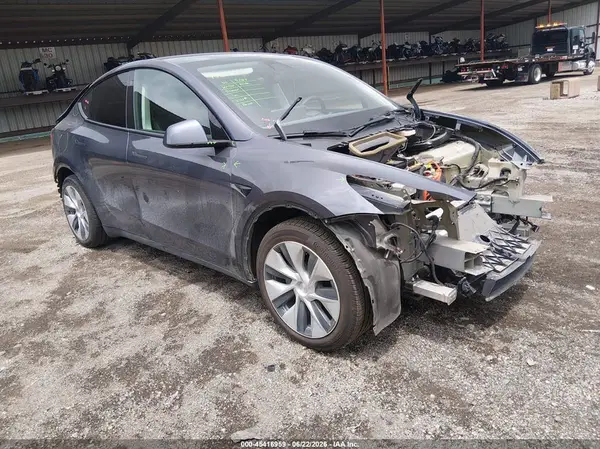 5YJYGDEE2MF187887 2021 TESLA MODEL Y - Image 1