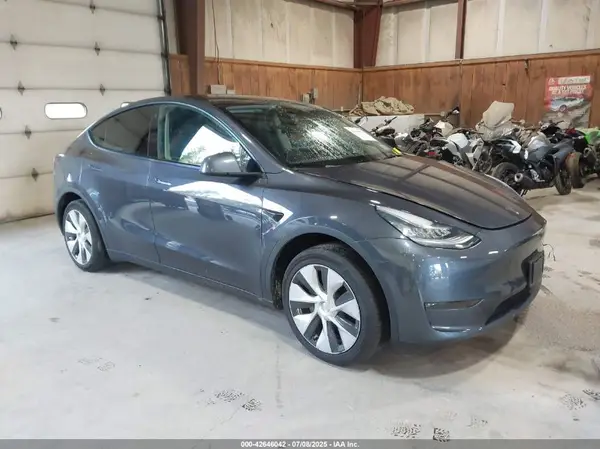 5YJYGDEE2MF191714 2021 TESLA MODEL Y - Image 1