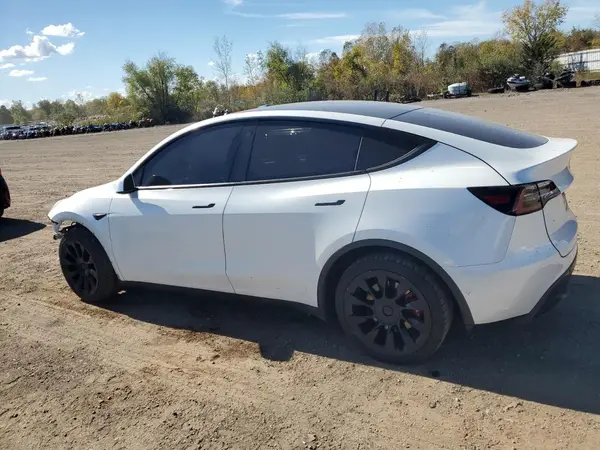 5YJYGDEE2MF192961 2021 TESLA MODEL Y - Image 2