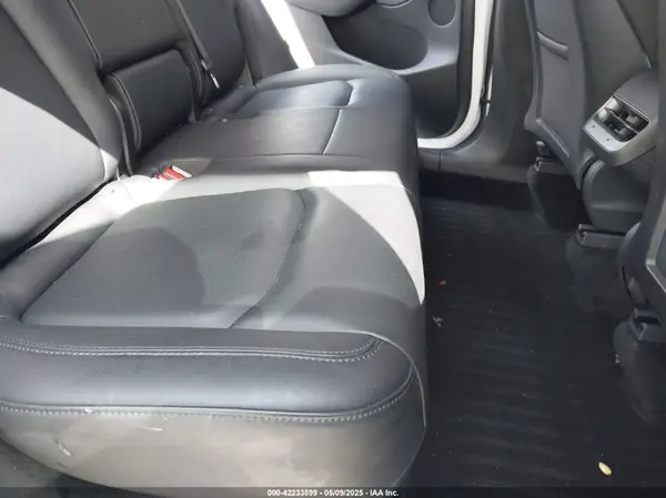 5YJYGDEE2MF200315 2021 TESLA MODEL Y - Image 8