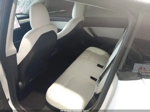 5YJYGDEE2MF201321 2021 TESLA MODEL Y - Image 8