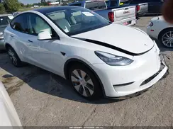 5YJYGDEE2MF202582 2021 TESLA MODEL Y