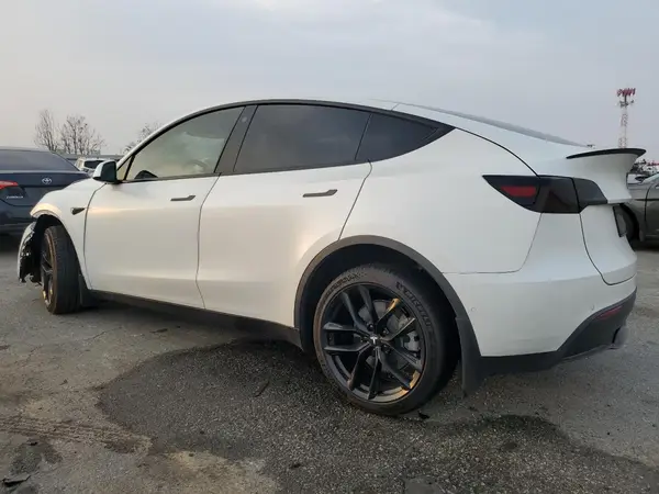 5YJYGDEE2MF202839 2021 TESLA MODEL Y - Image 2