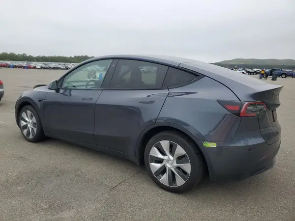 5YJYGDEE2MF204414 2021 TESLA MODEL Y - Image 2