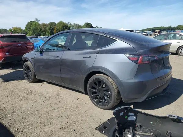 5YJYGDEE2MF204882 2021 TESLA MODEL Y - Image 2