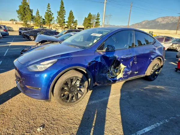 5YJYGDEE2MF207894 2021 TESLA MODEL Y - Image 1
